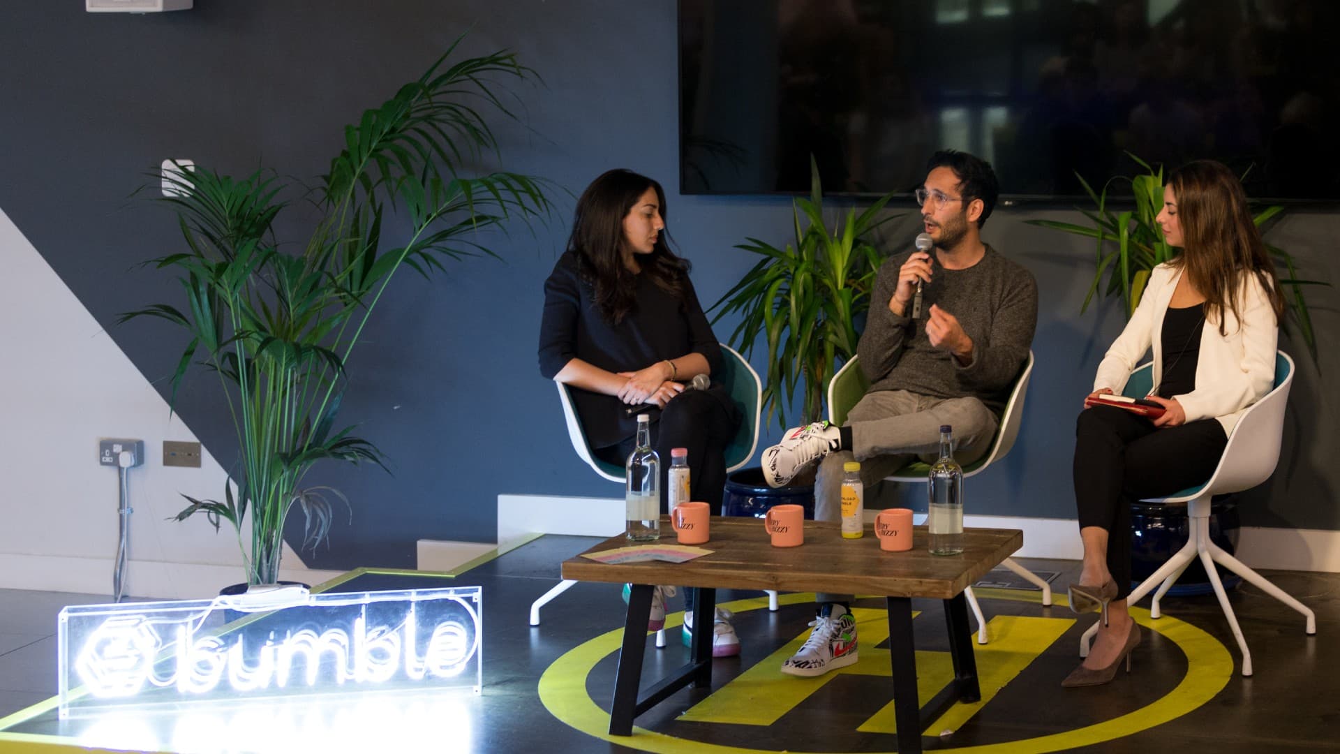 Huckletree shoreditch event bumble bizz