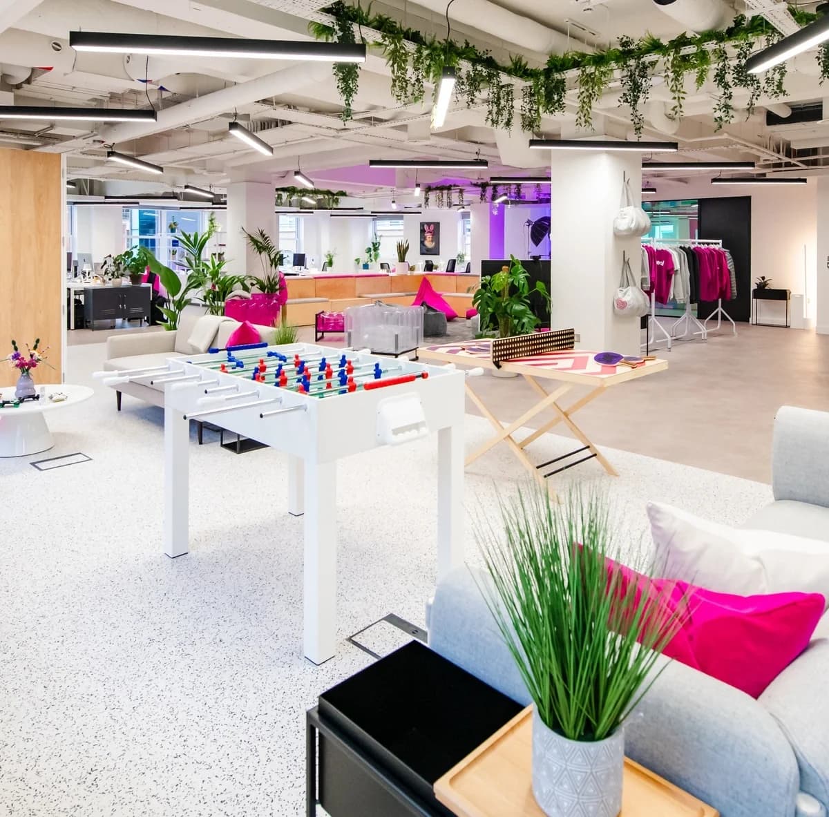 the enterprise suite at Oxford Circus, the largest office that seats 50