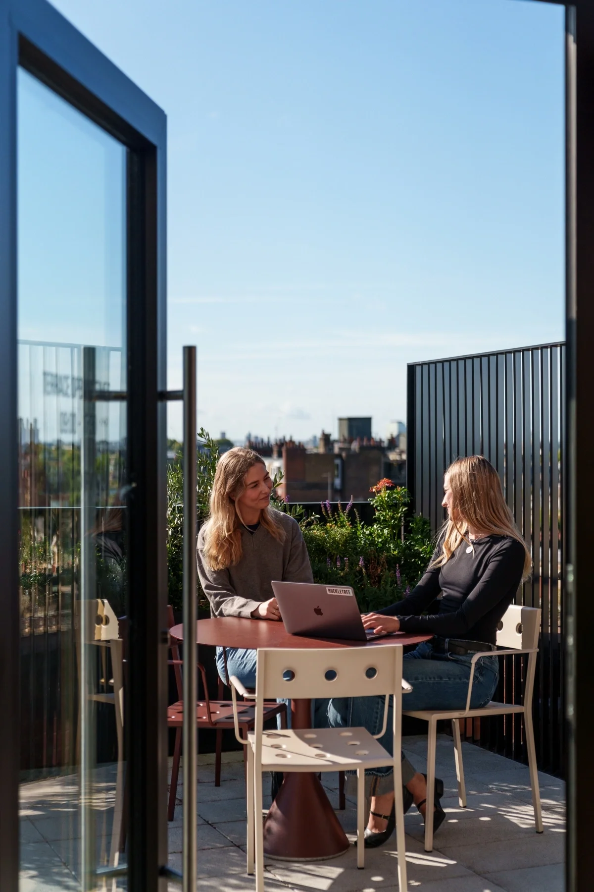 outdoor space in the kensington hub